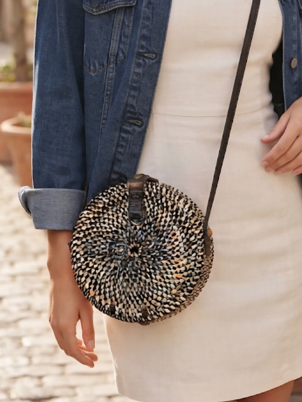 Handmade Bali 7" Round Rattan Bag Black & Tan Woven Crossbody Snap Closure